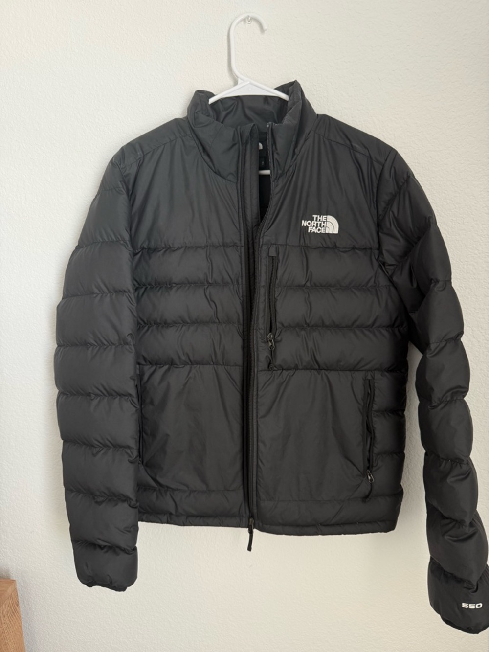 The North Face Men’s Black 550 Down Hybrid Puffer Jacket